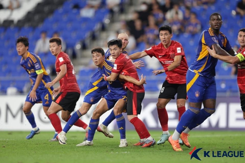 qfv, 成都这场消