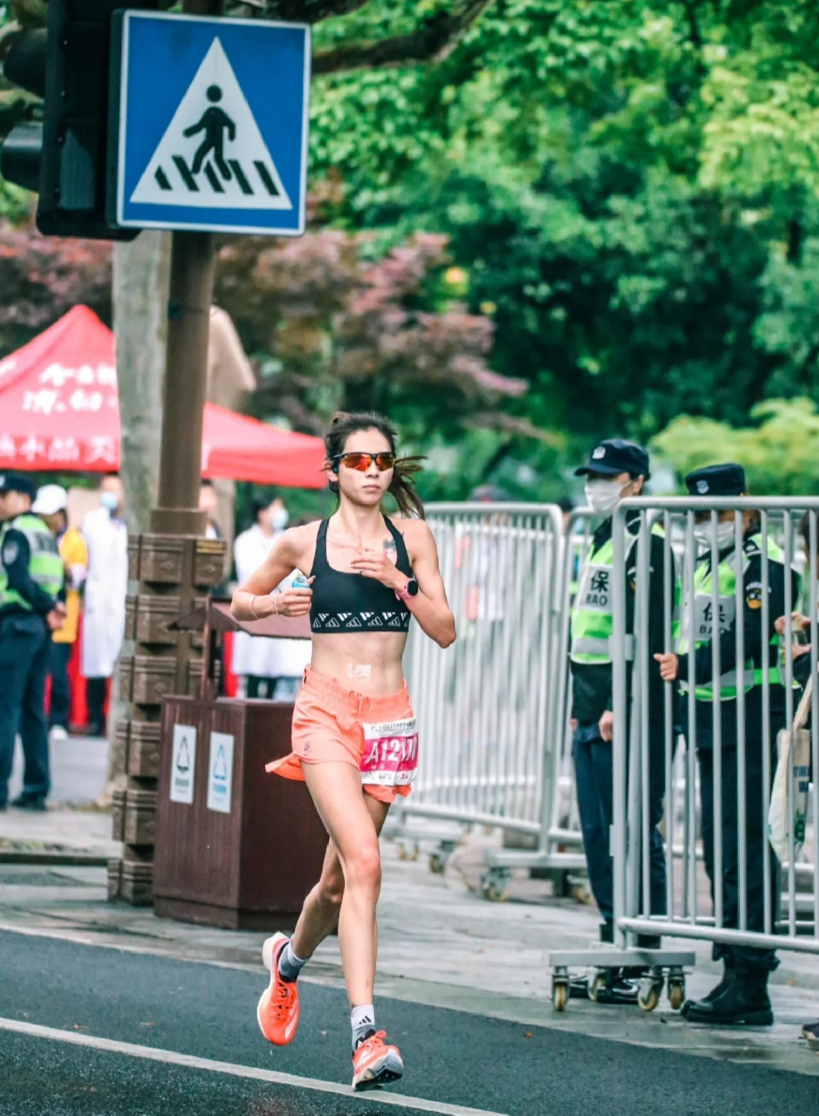 月份以来, 成本天壤之